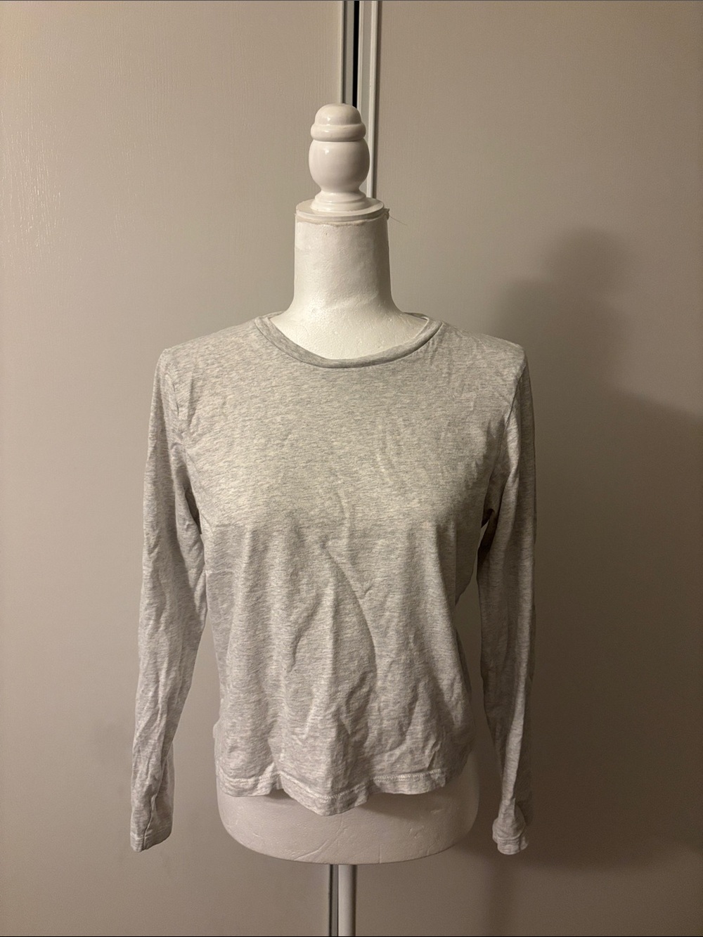 PINK Victoria's Secret Heather Gray Long Sleeve Crew Tee